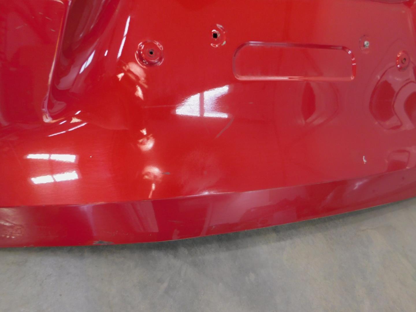 Дверь багажника