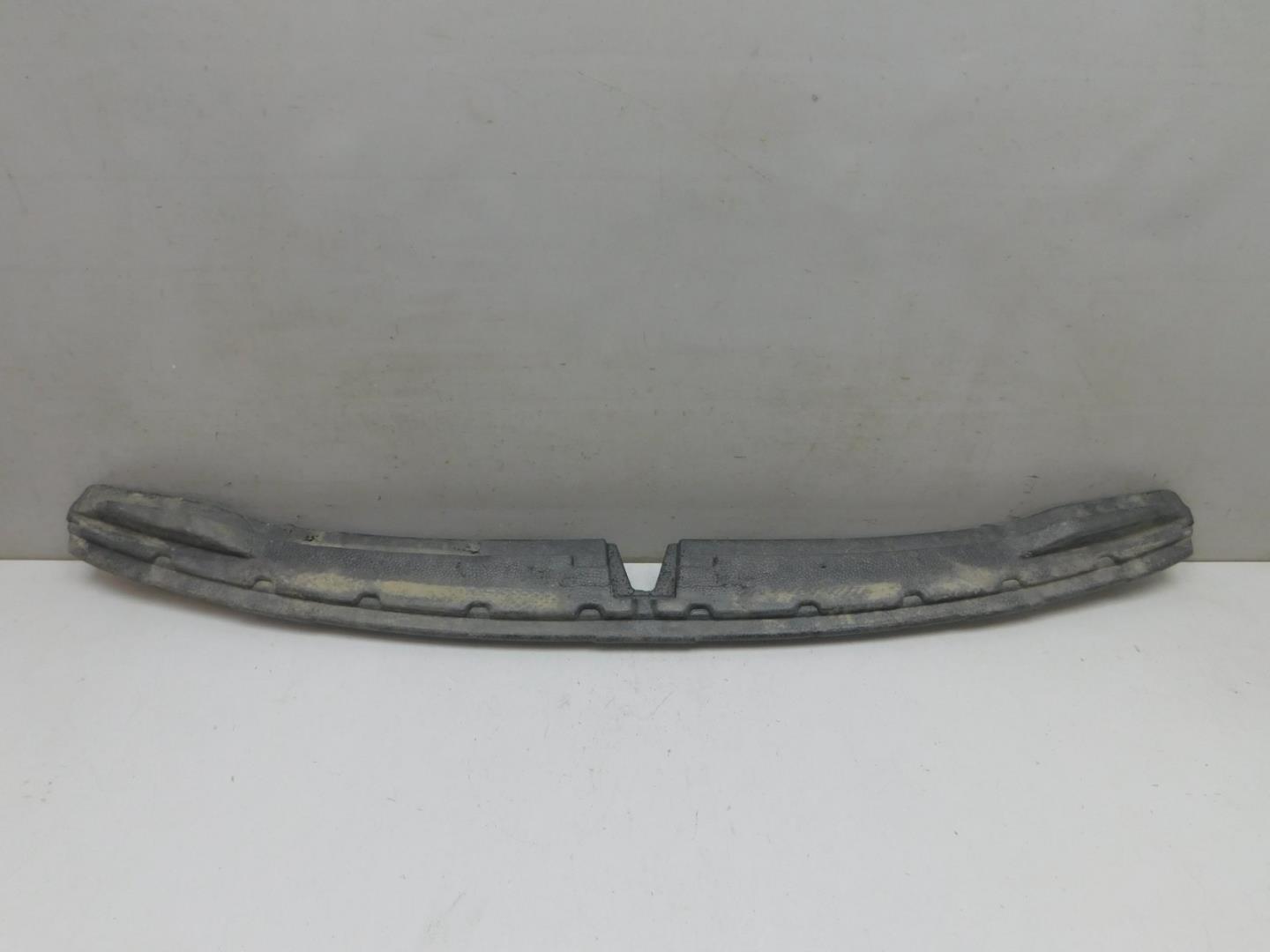 Усилитель переднего бампера