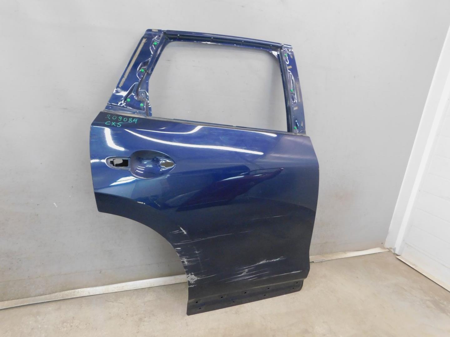 Дверь задняя правая