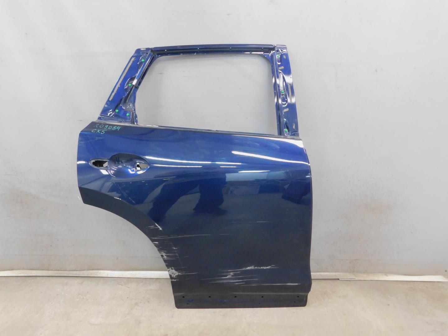 Дверь задняя правая