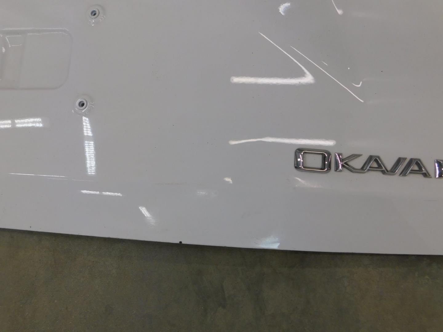 Дверь багажника