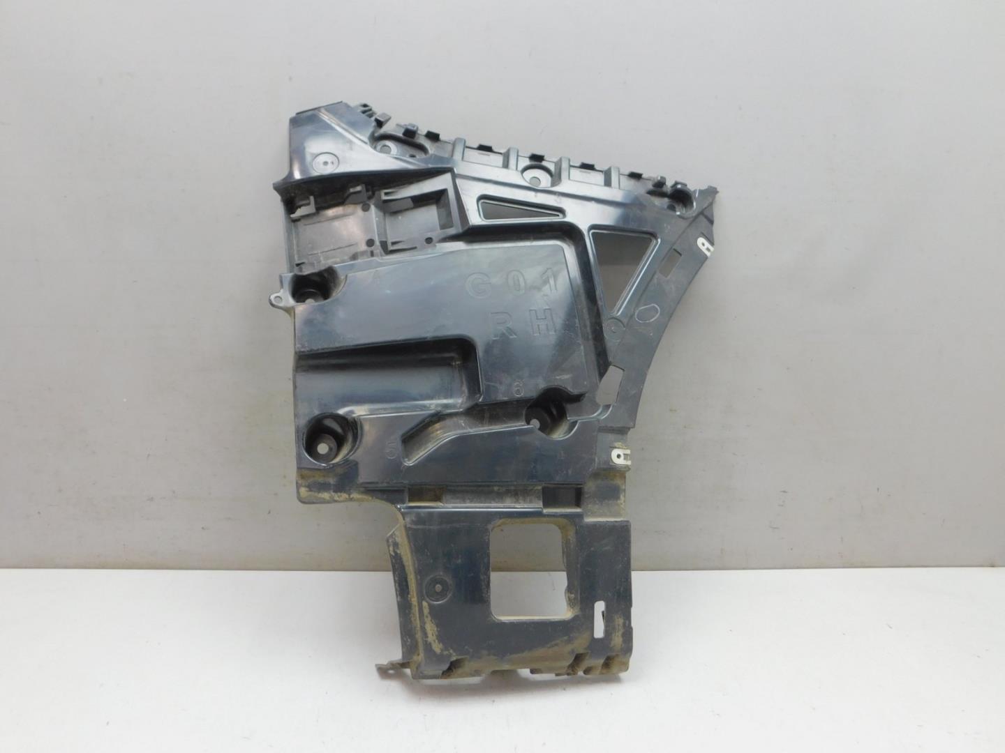 Кронштейн заднего бампера