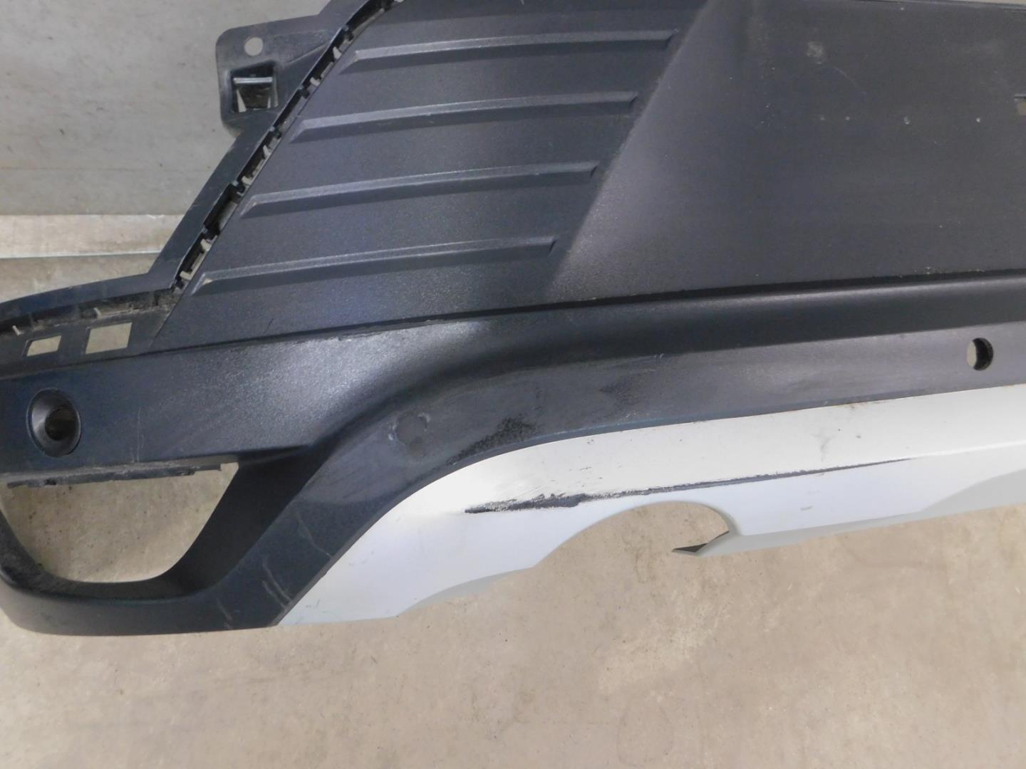 Бампер задний