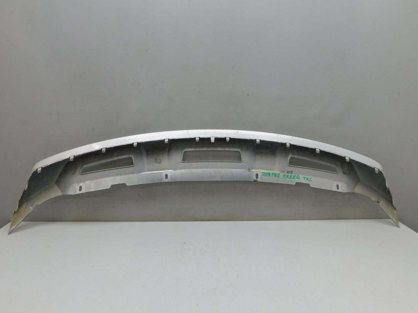 Накладка переднего бампера