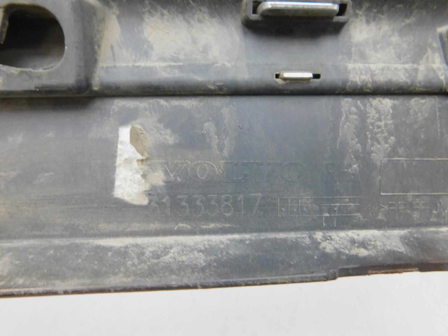 Накладка двери передней правой