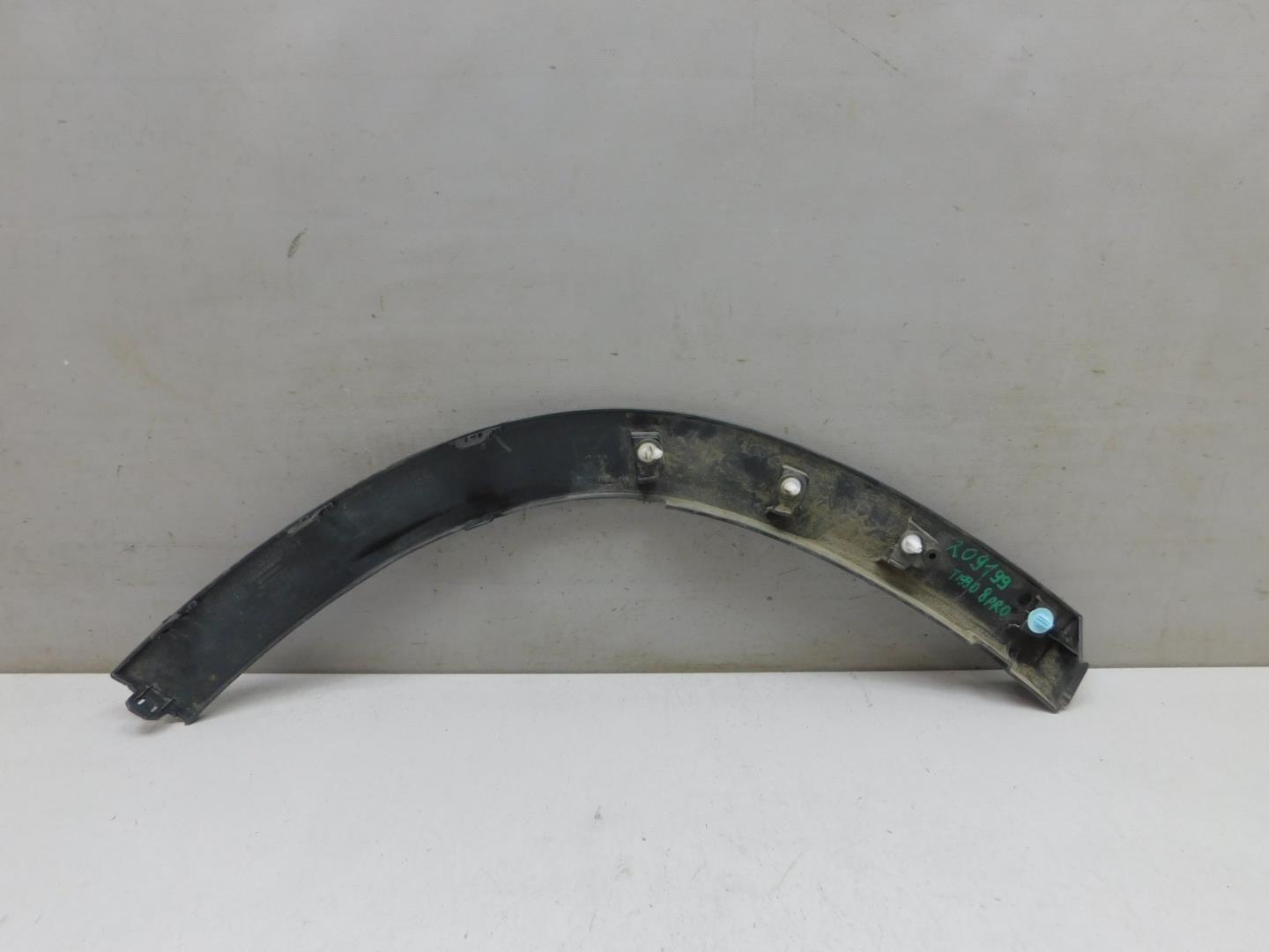 Накладка заднего крыла левого