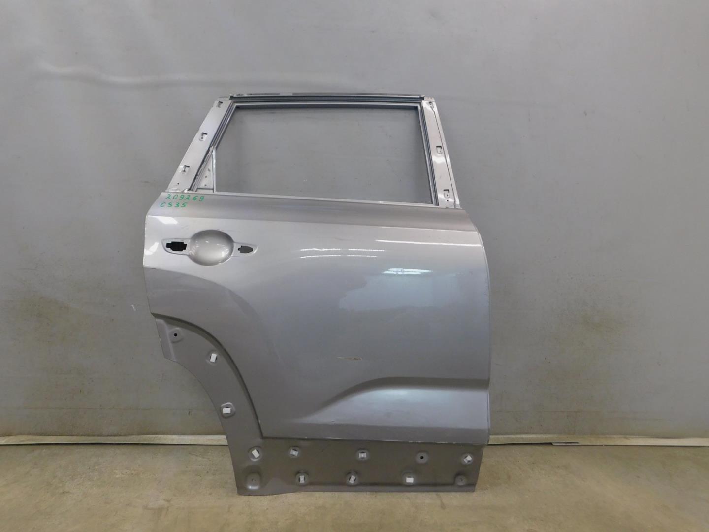 Дверь задняя правая