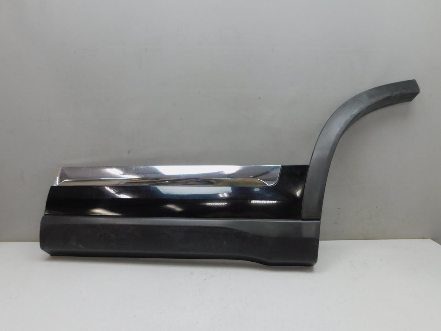 Накладка двери задней левой