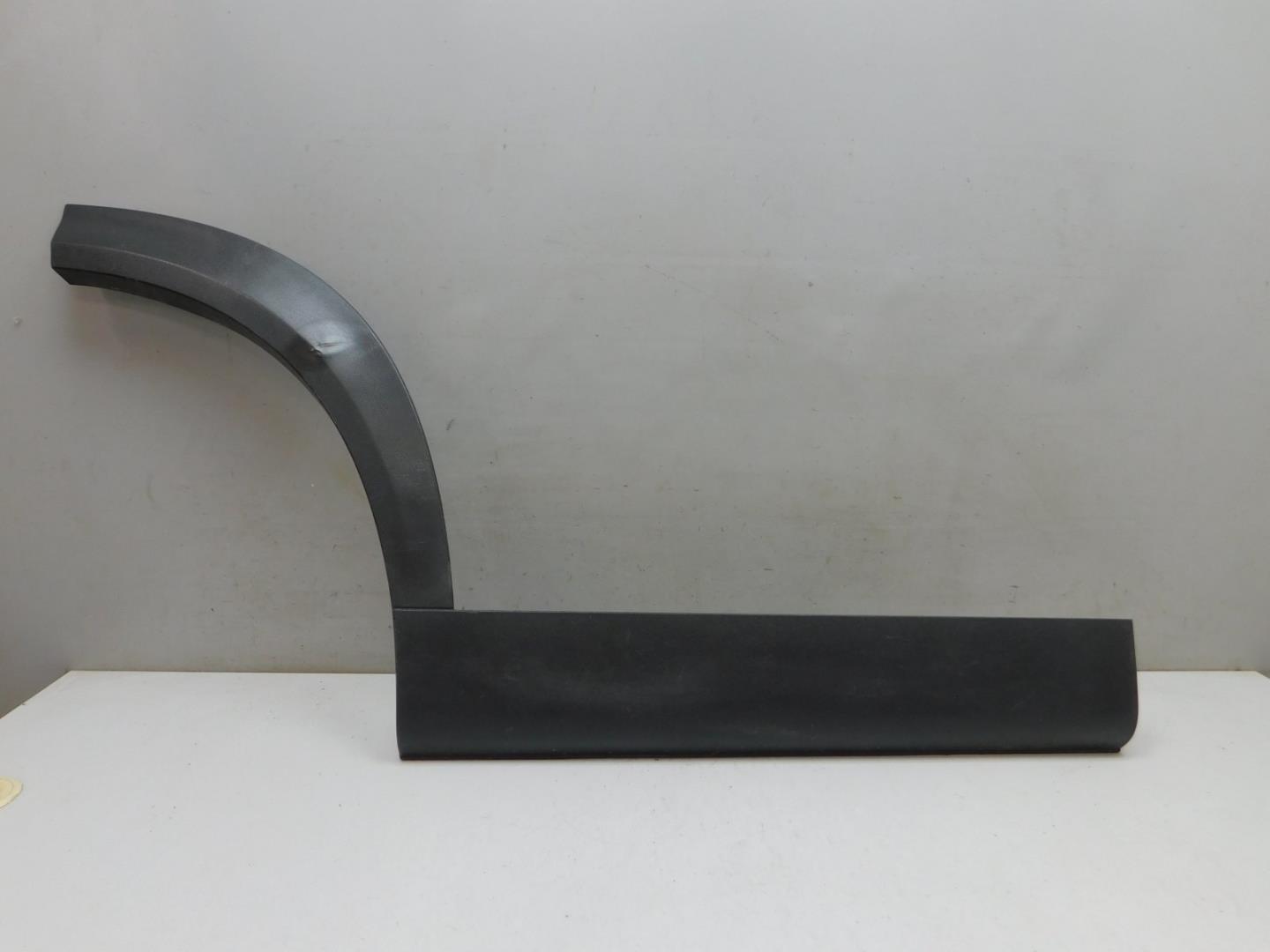 Накладка двери задней правой