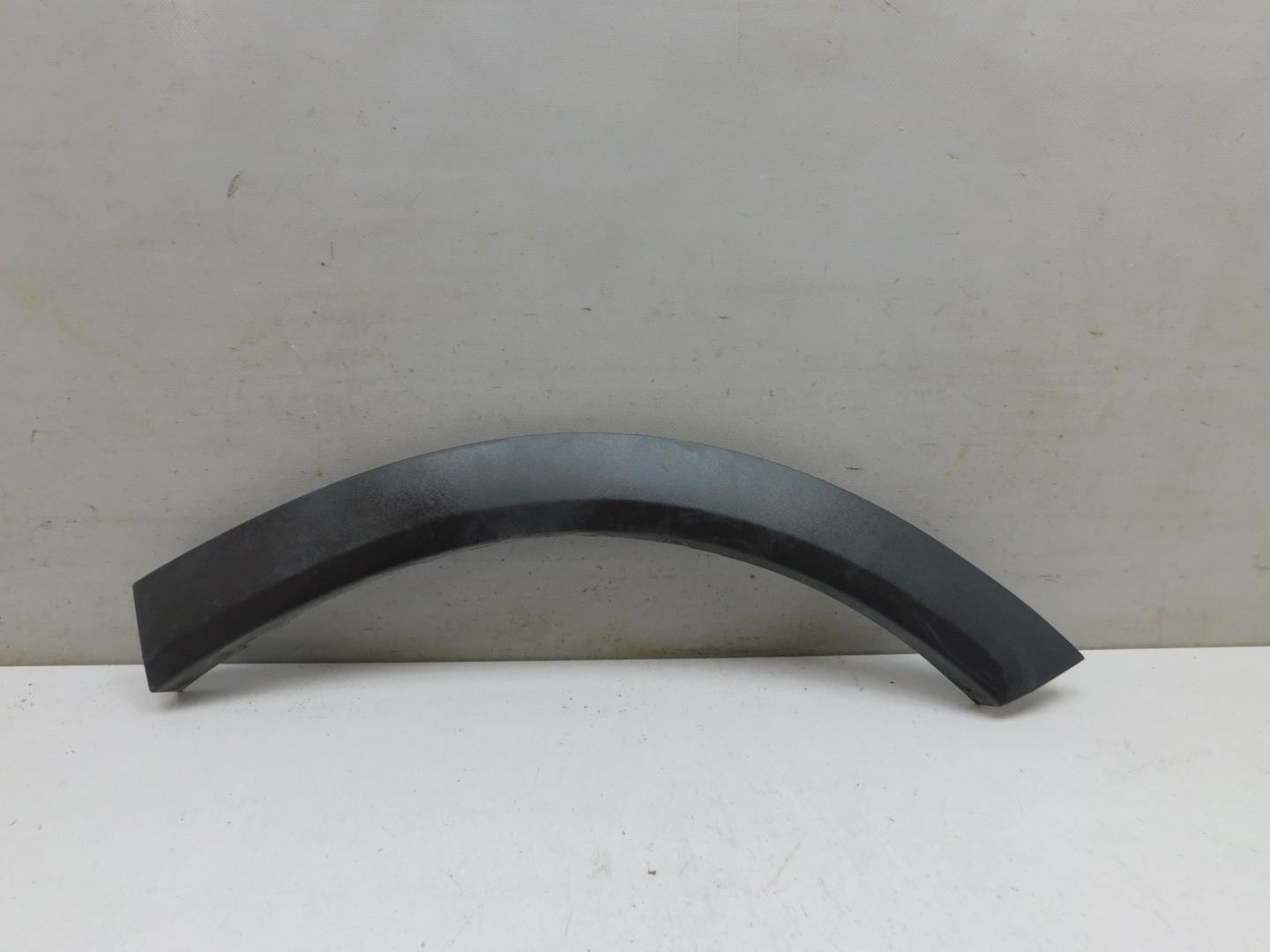 Накладка заднего крыла левого