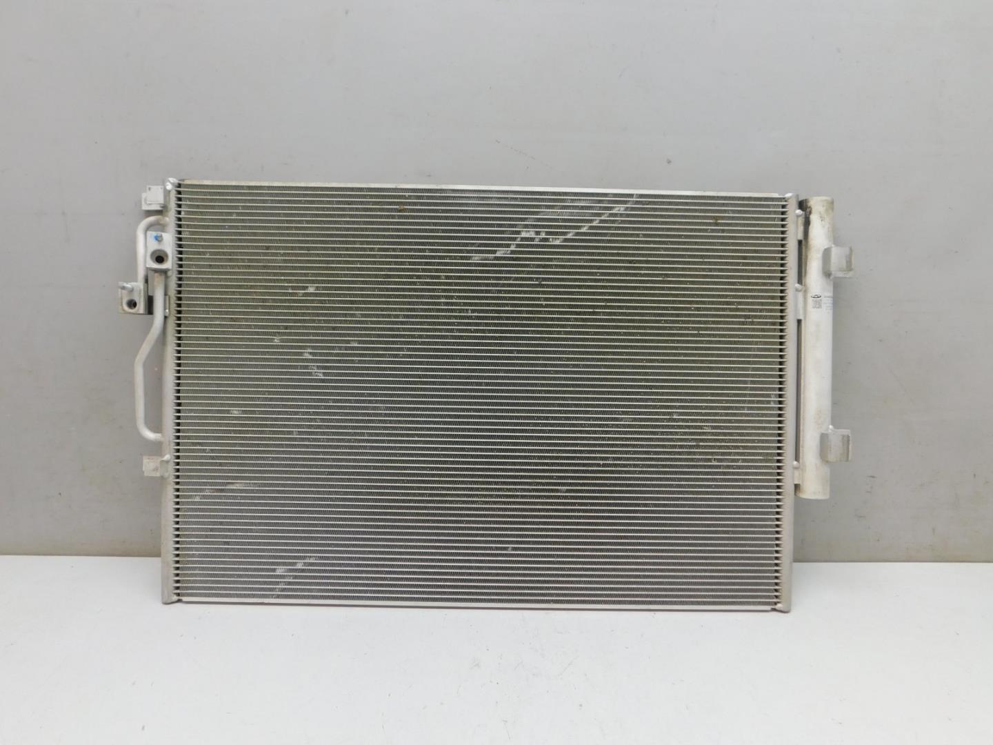 Радиатор кондиционера / конденсер