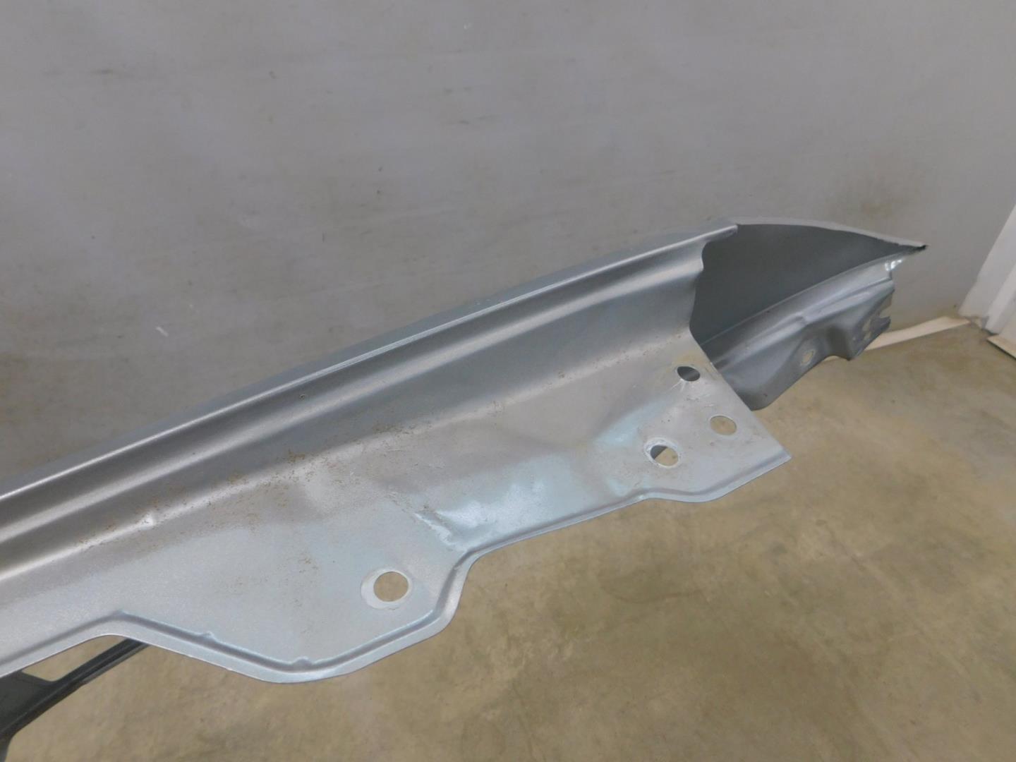 Крыло переднее левое