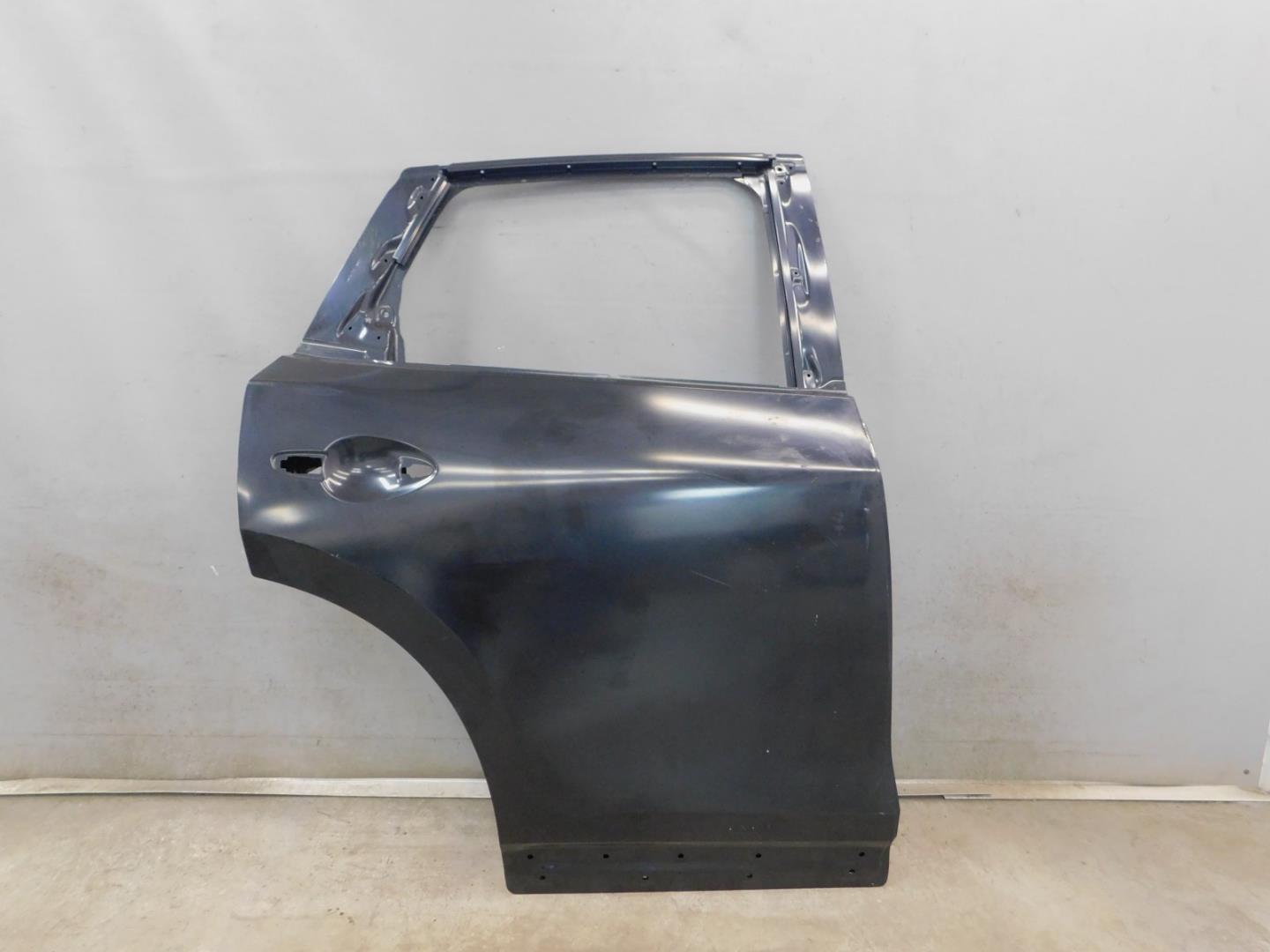 Дверь задняя правая