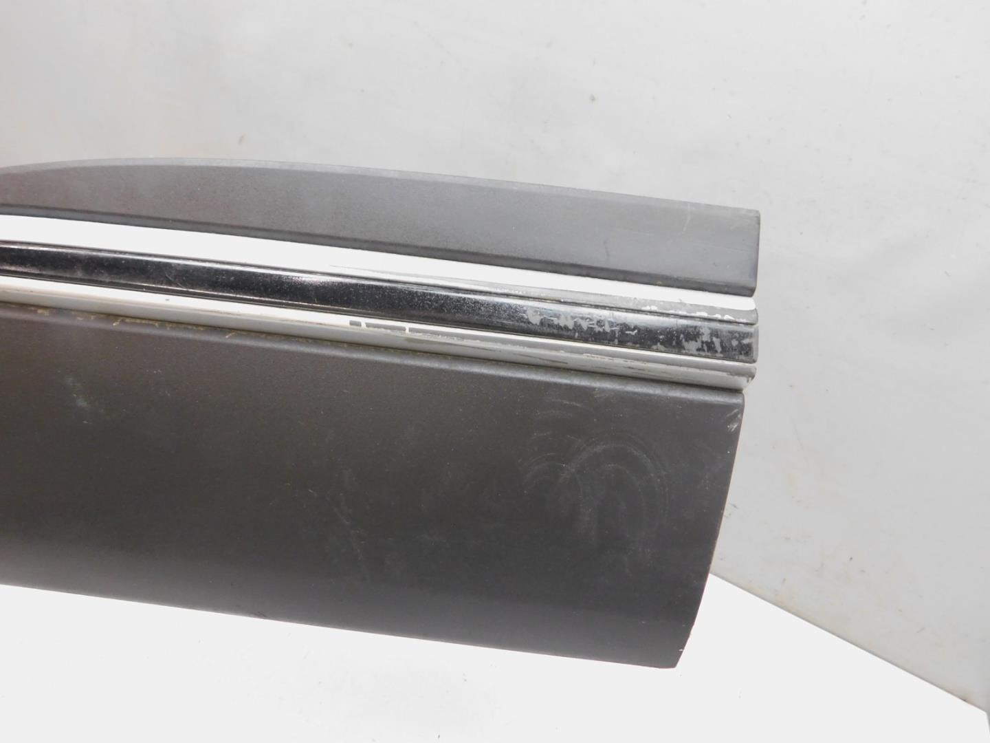 Накладка двери задней правой