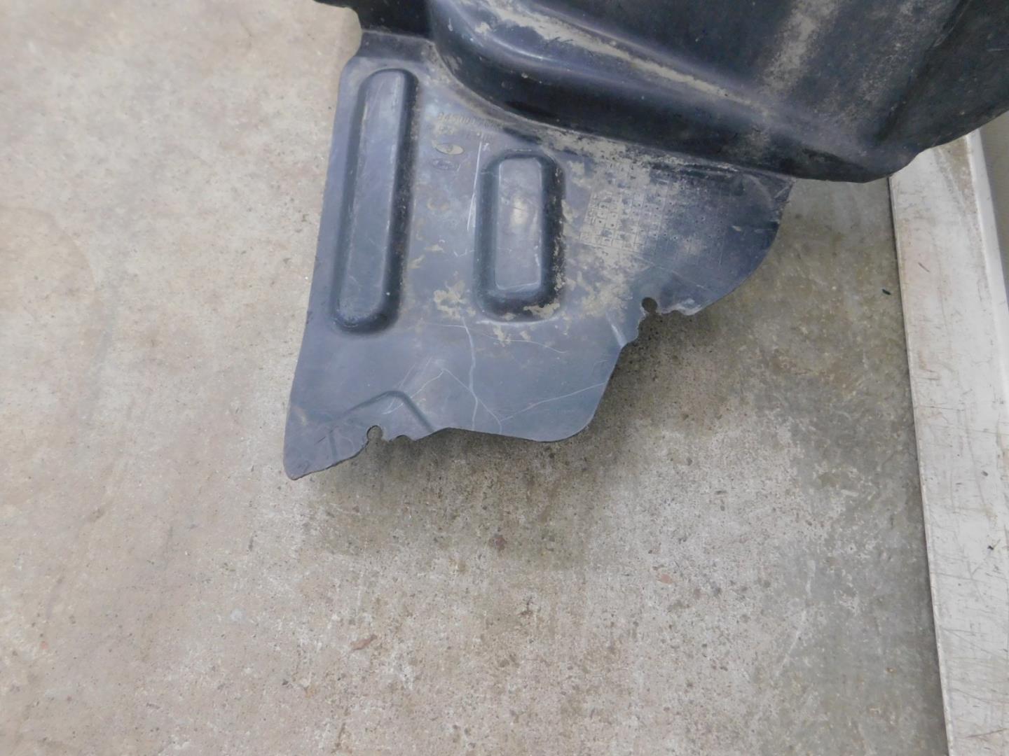 Локер передний левый