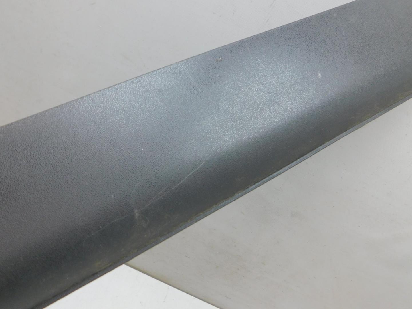 Накладка двери передней правой