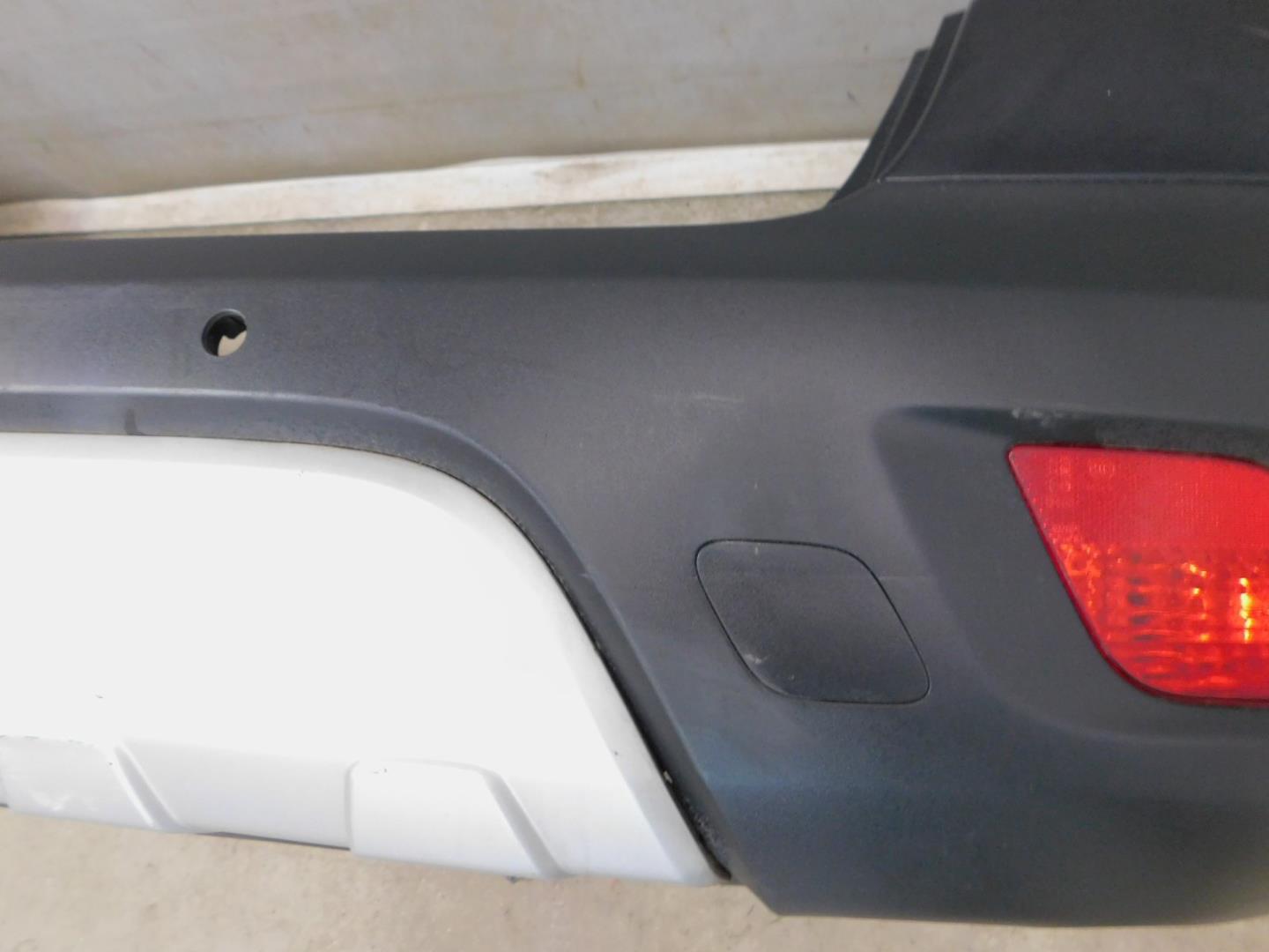 Бампер задний