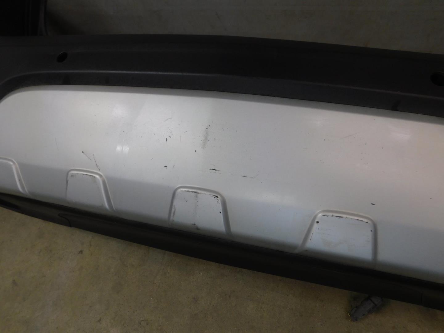 Бампер задний