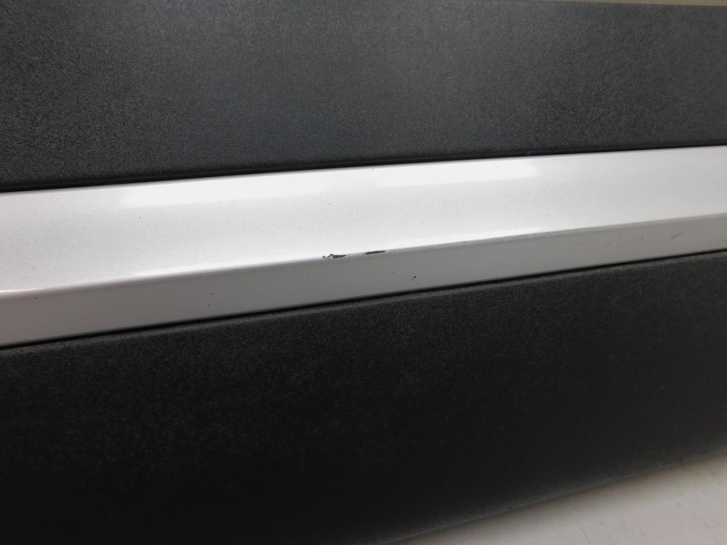 Накладка двери передней правой