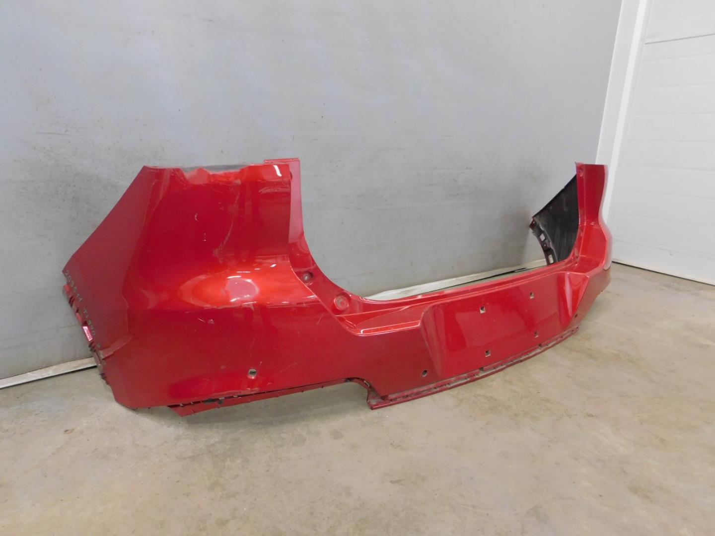 Бампер задний