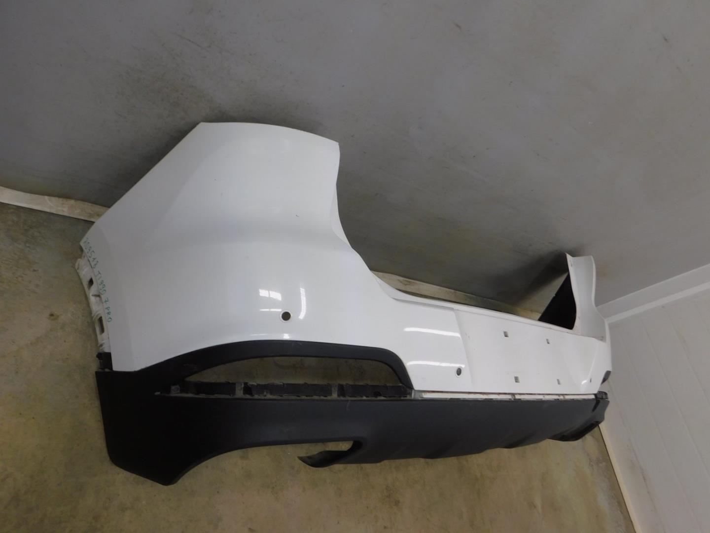 Бампер задний