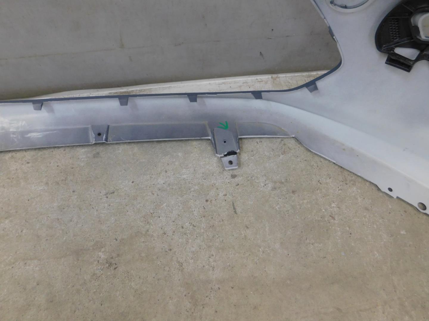 Бампер передний