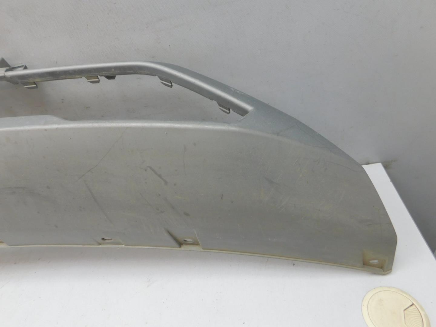 Накладка переднего бампера