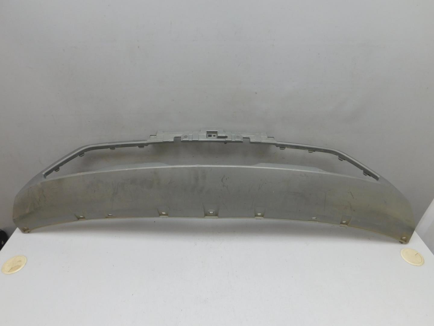 Накладка переднего бампера