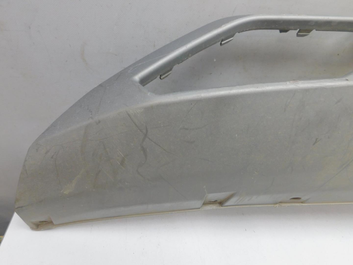 Накладка переднего бампера