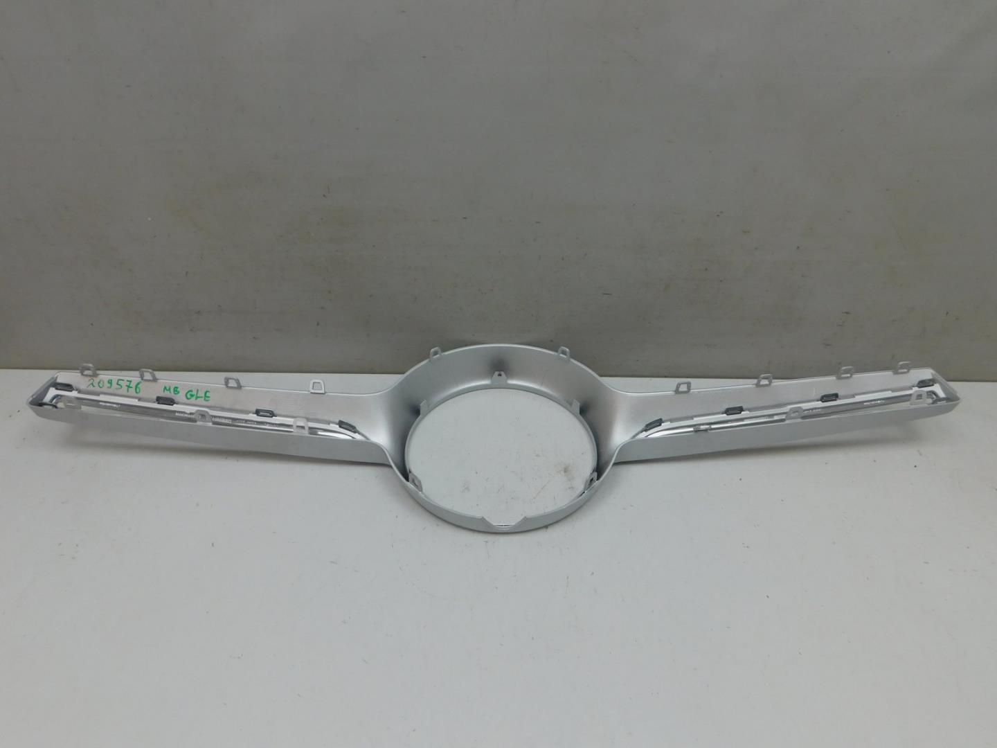 Накладка на решетку радиатора