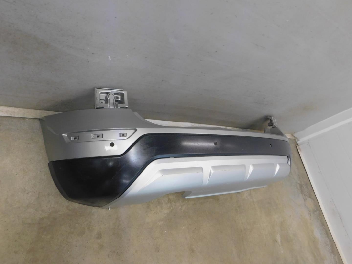 Бампер задний