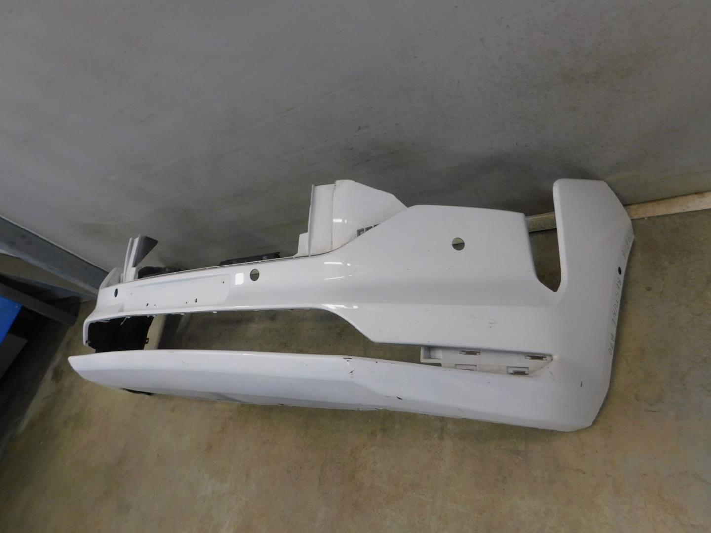 Бампер передний