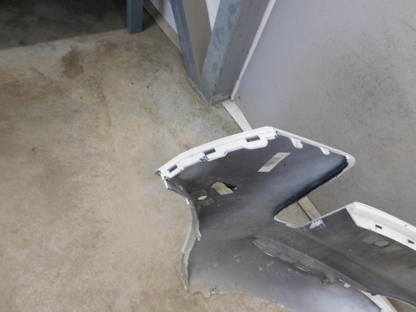 Бампер передний