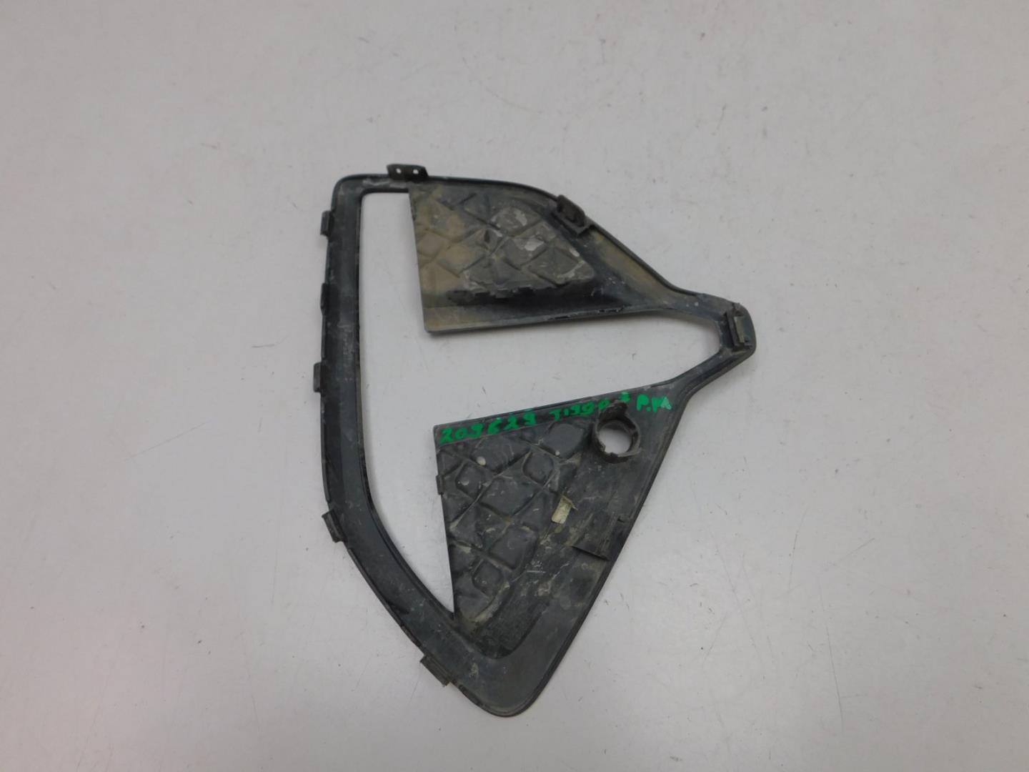 Решетка в бампер левая