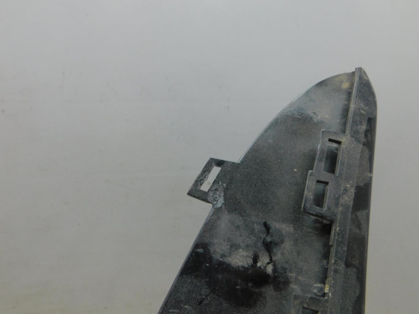 Накладка переднего бампера