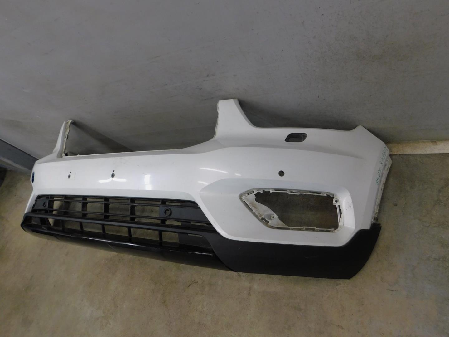 Бампер передний