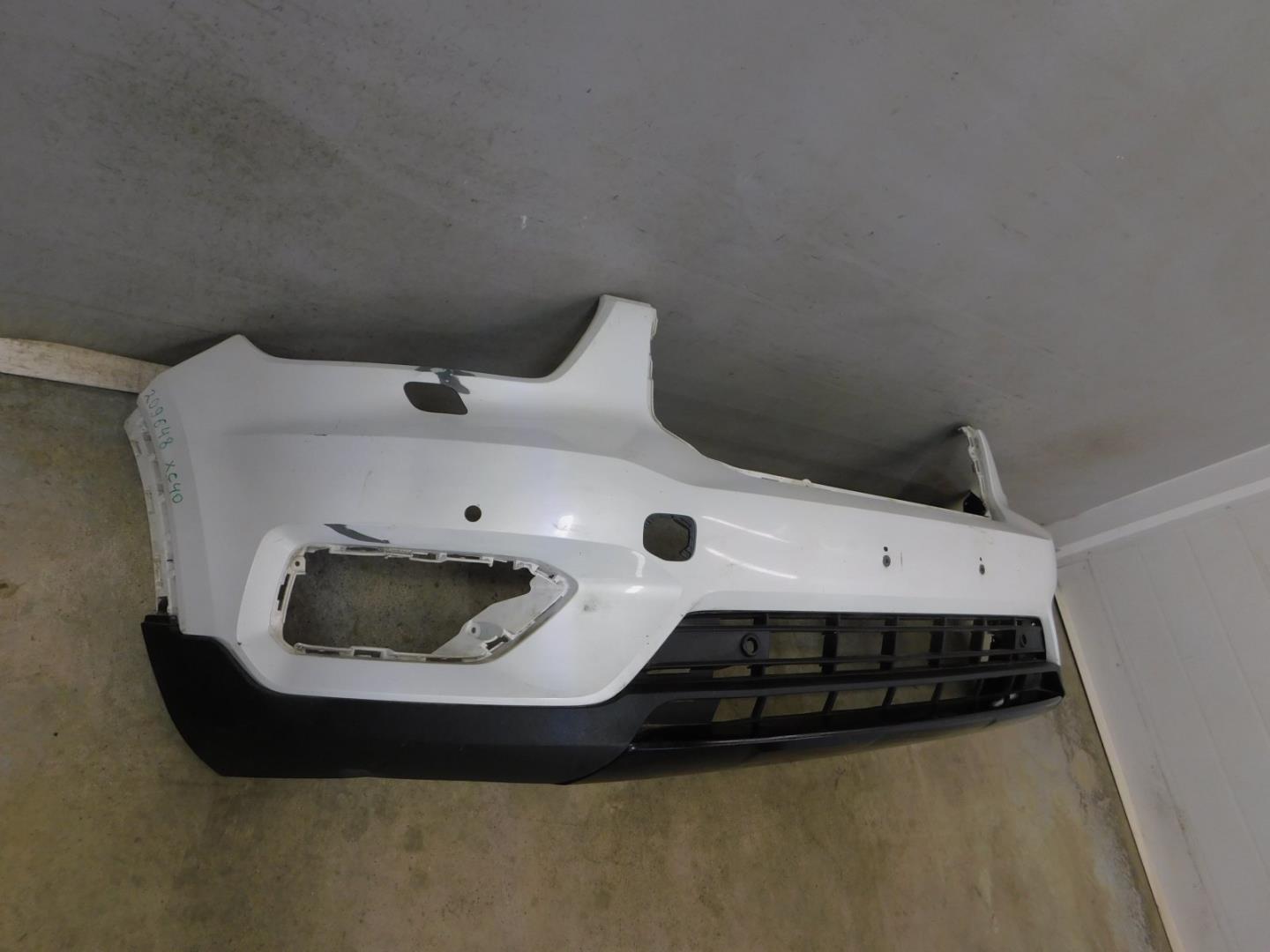 Бампер передний