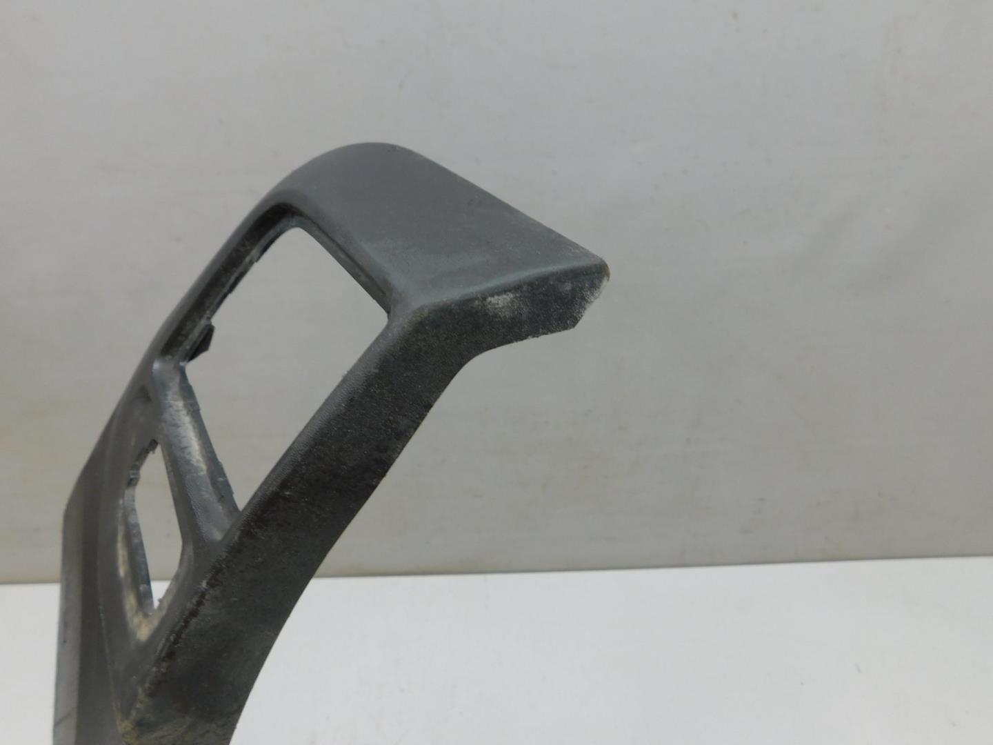 Накладка переднего крыла левого