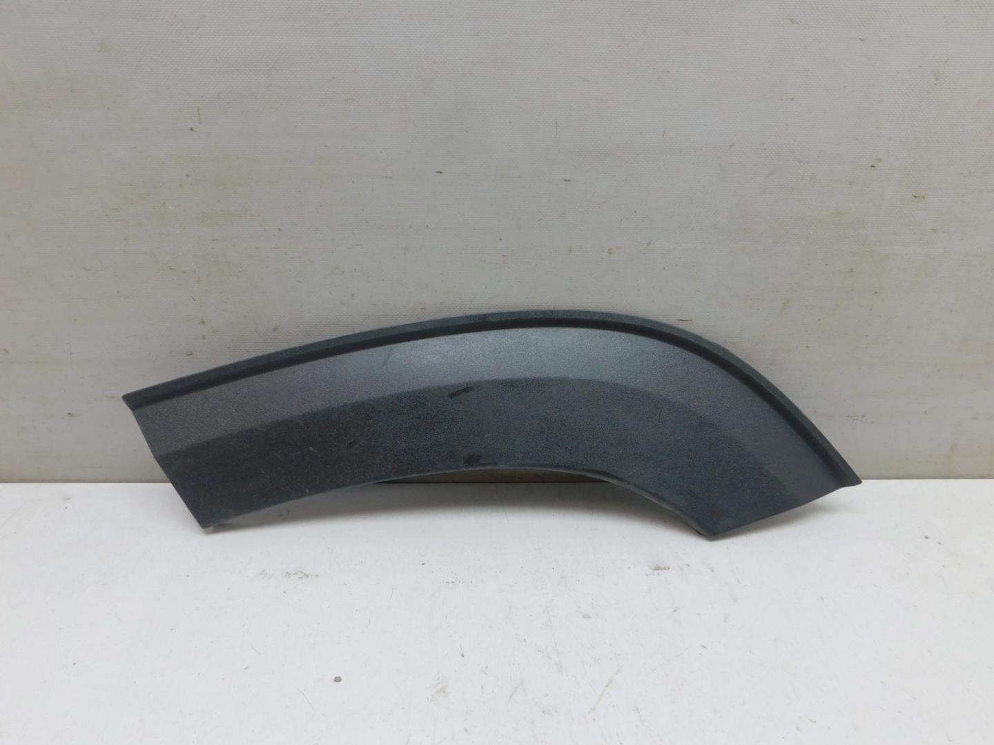 Накладка двери задней левой