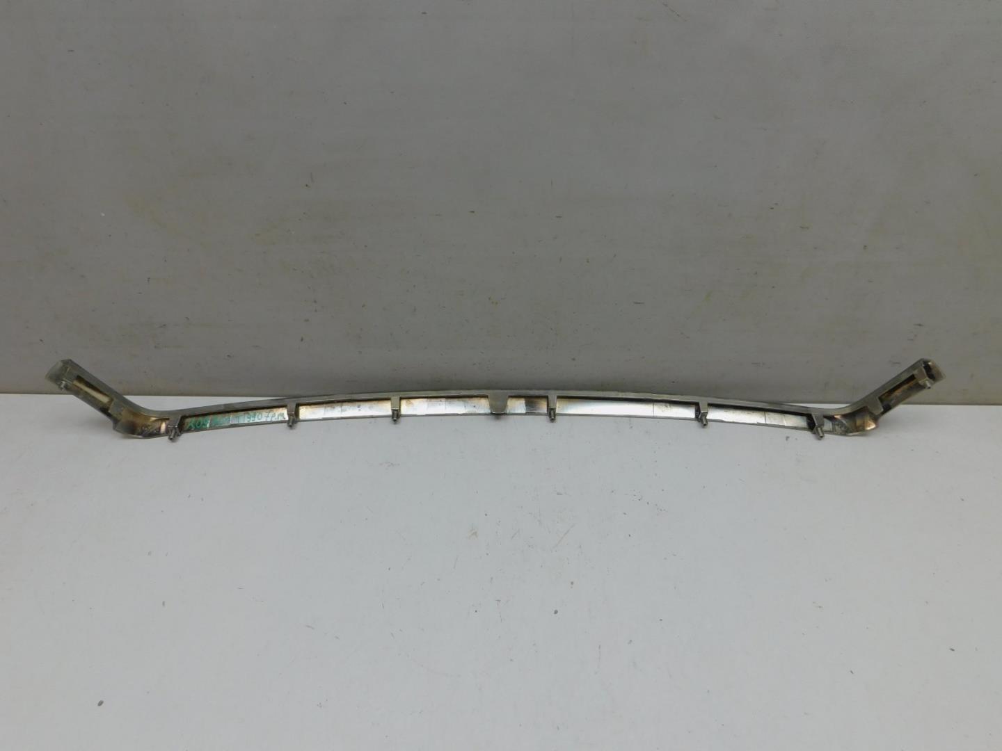 Накладка на решетку радиатора