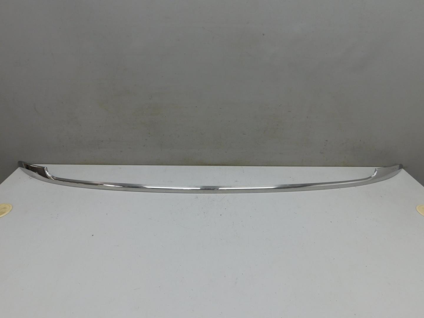 Молдинг заднего бампера