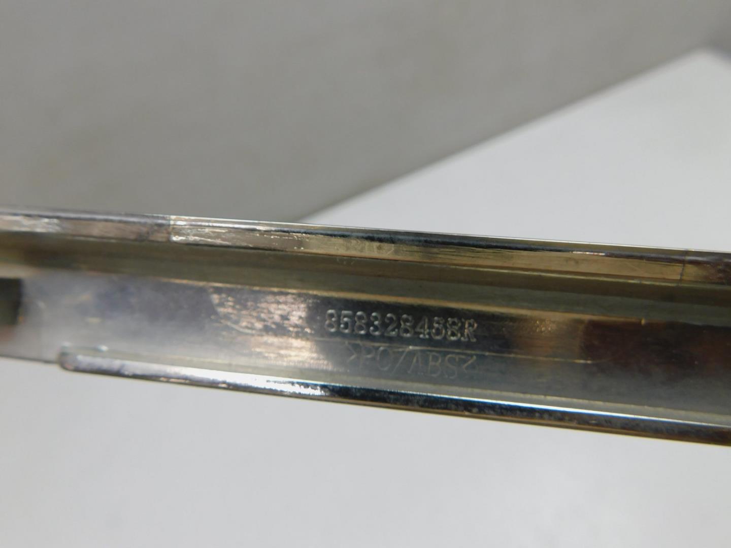 Молдинг заднего бампера