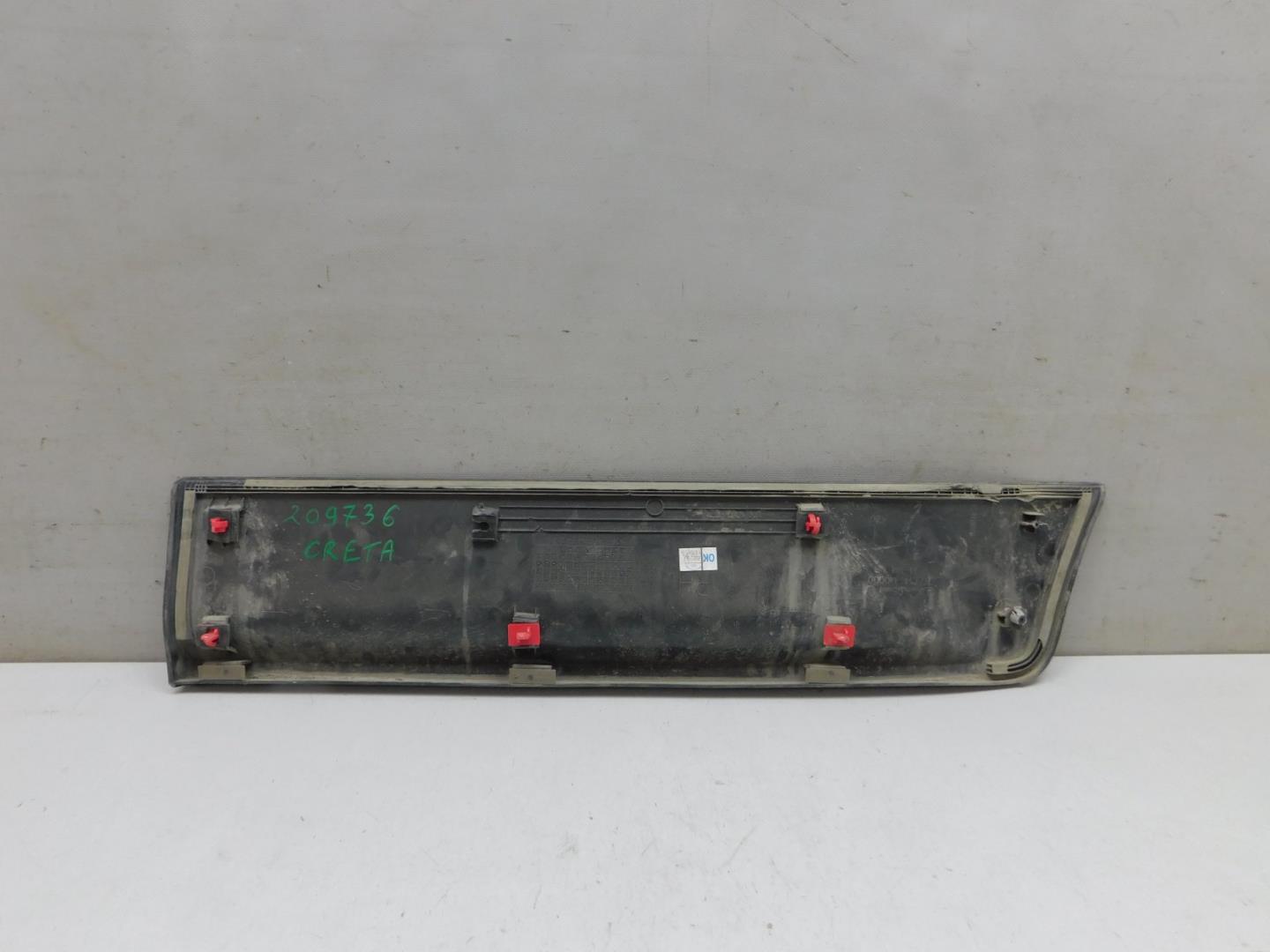 Накладка двери задней правой