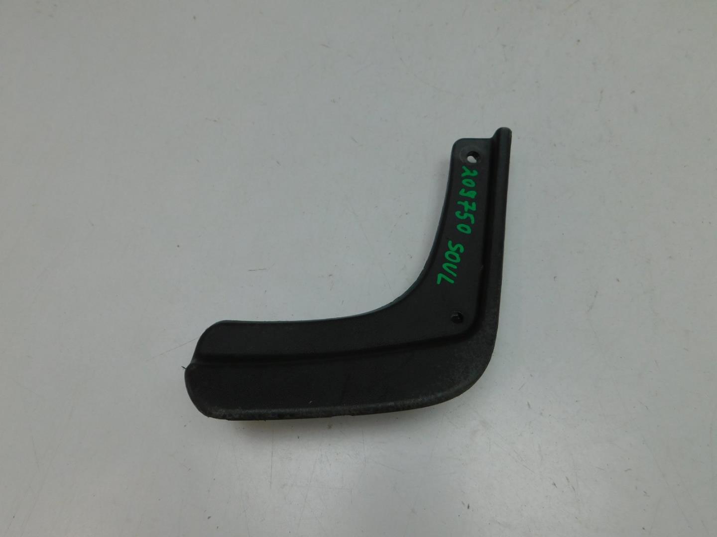 Брызговик задний левый