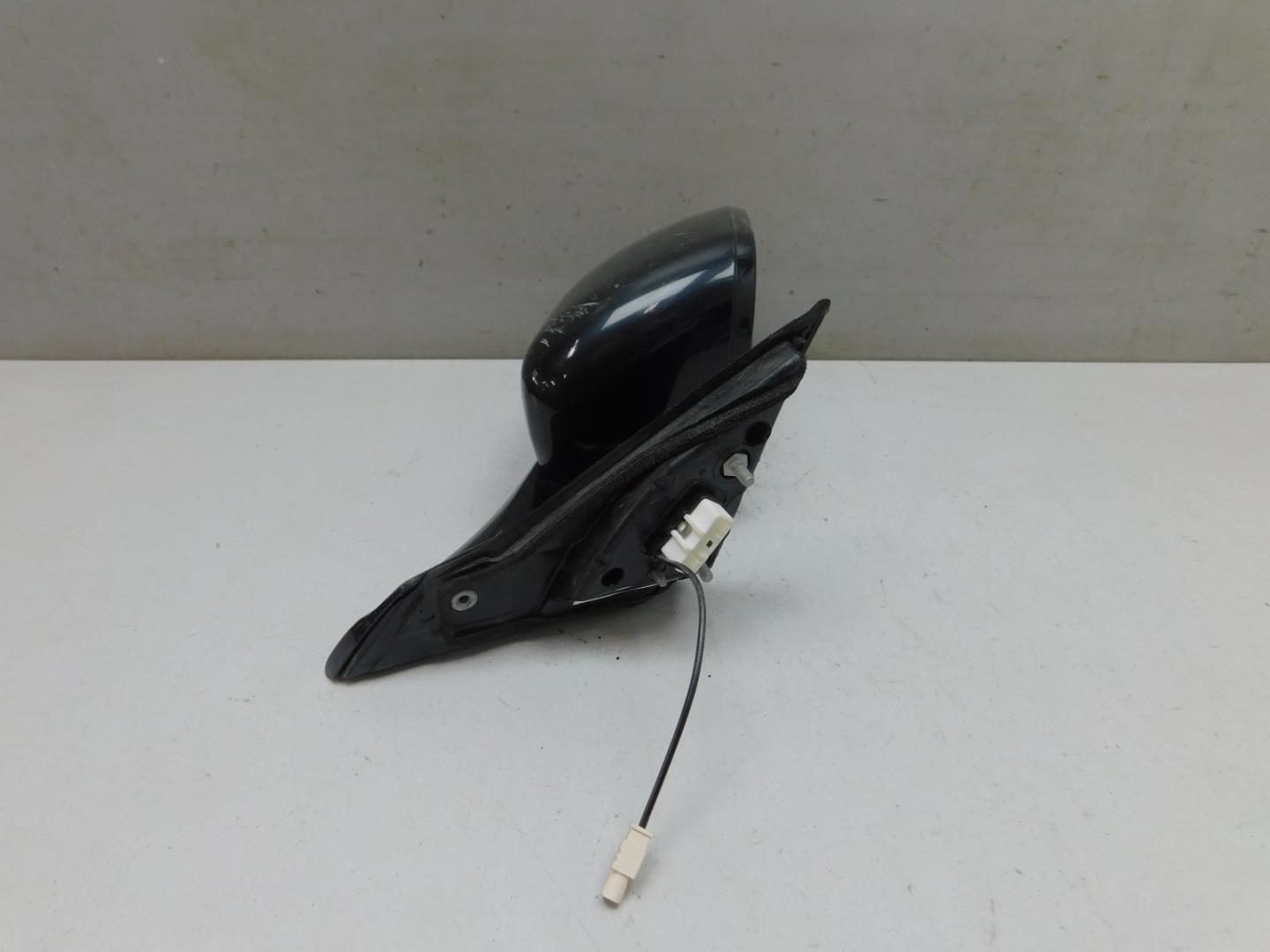 Зеркало правое электрическое