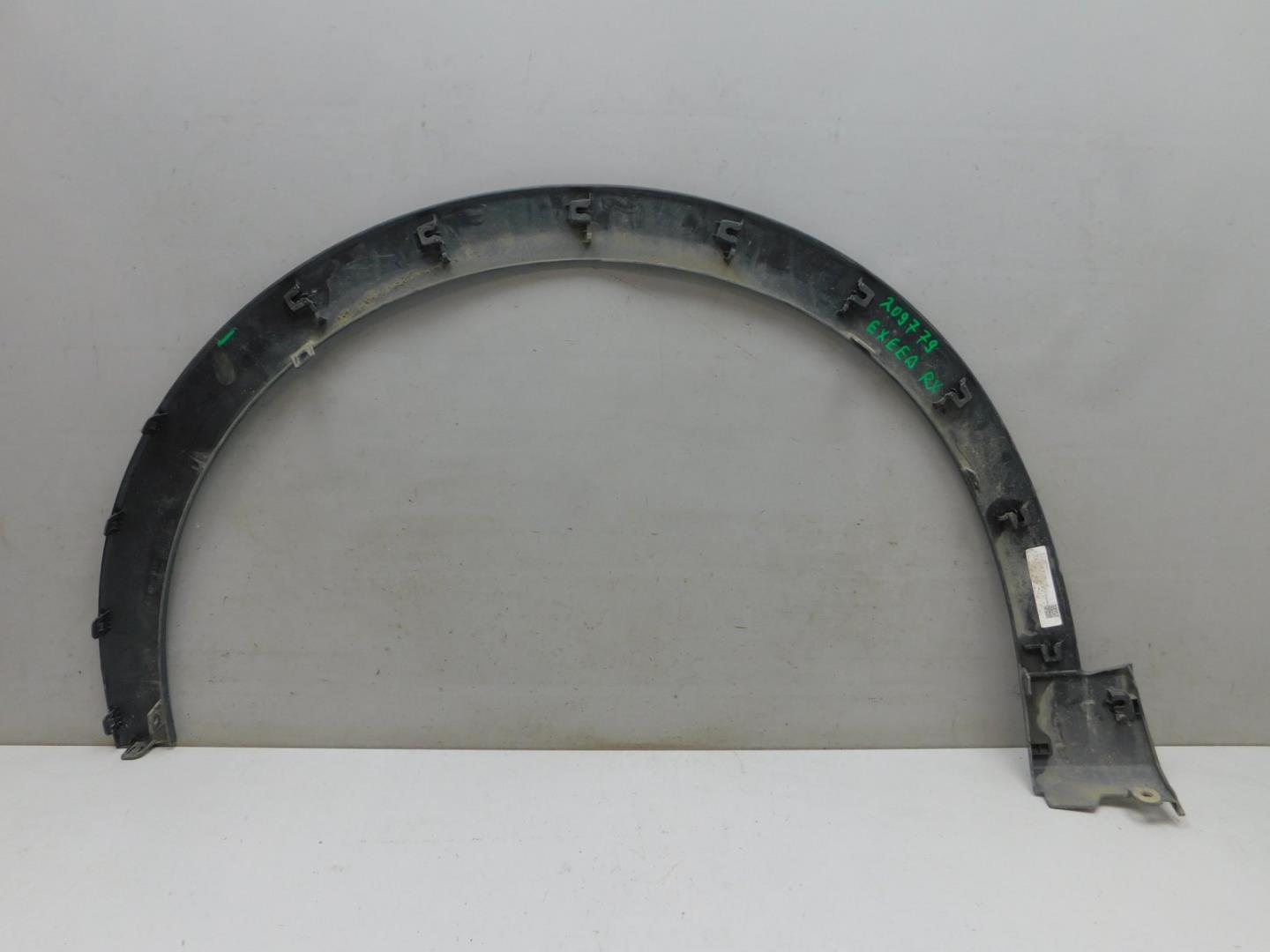 Накладка переднего крыла правого