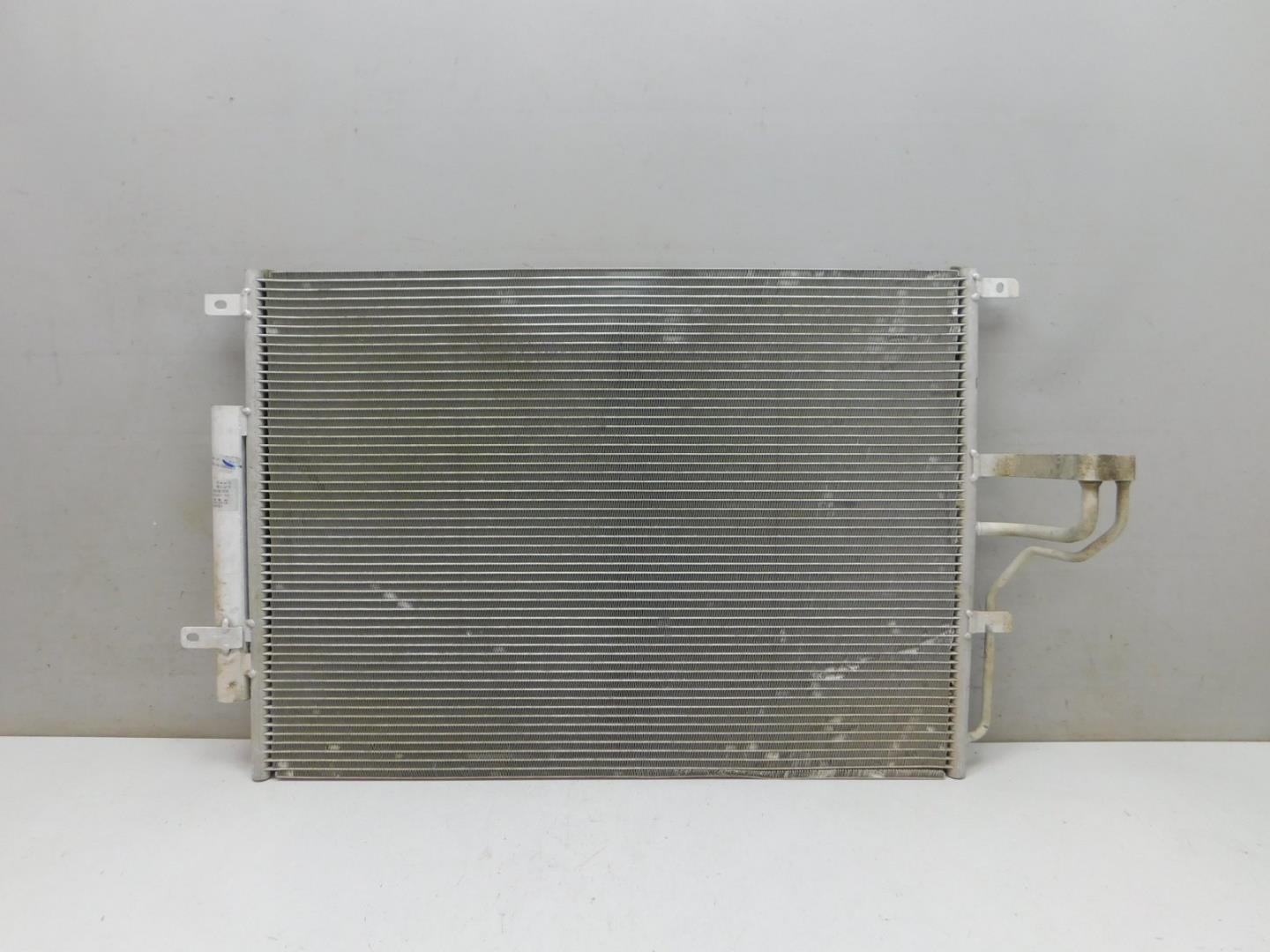 Радиатор кондиционера / конденсер