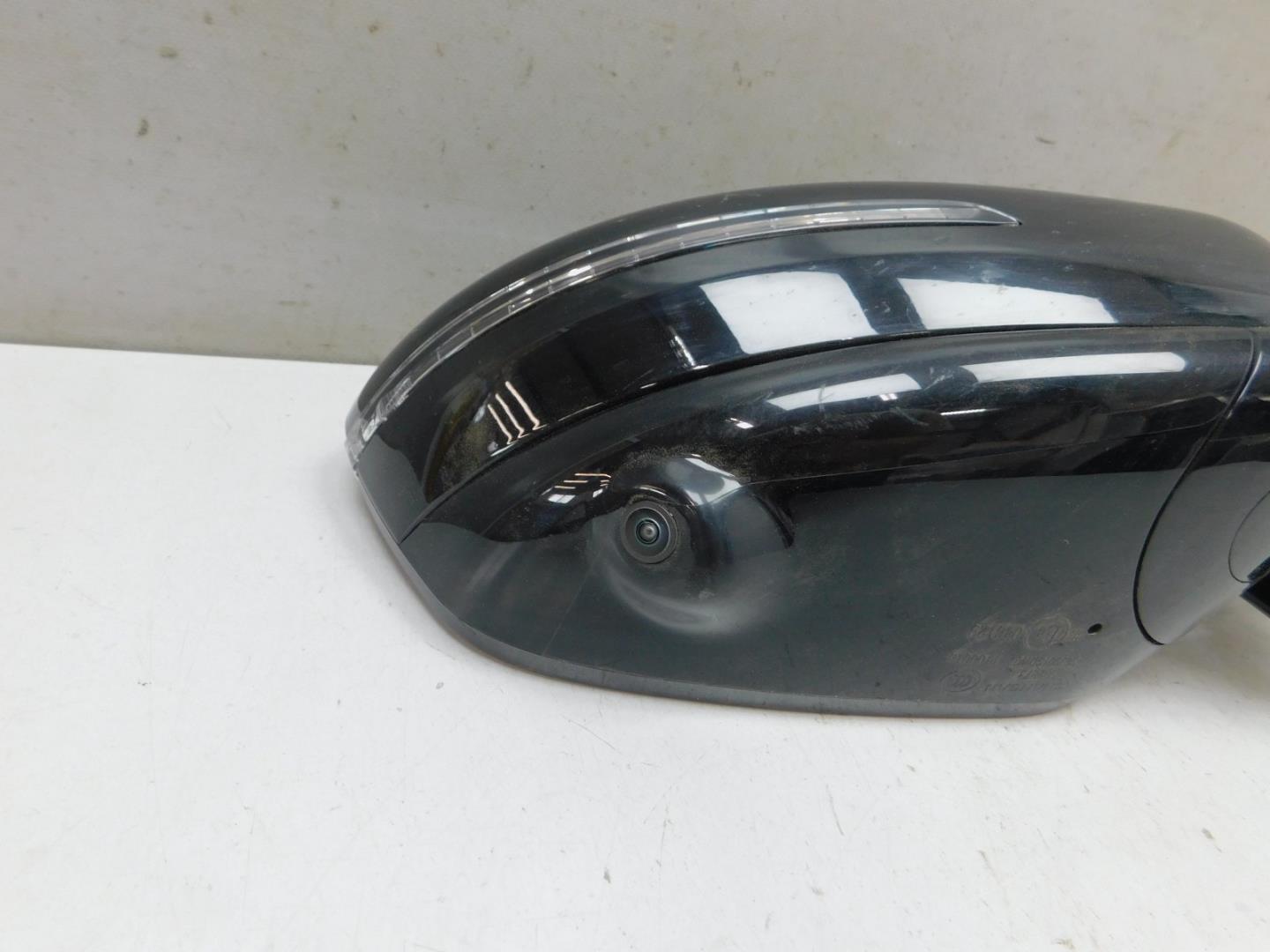 Зеркало правое электрическое