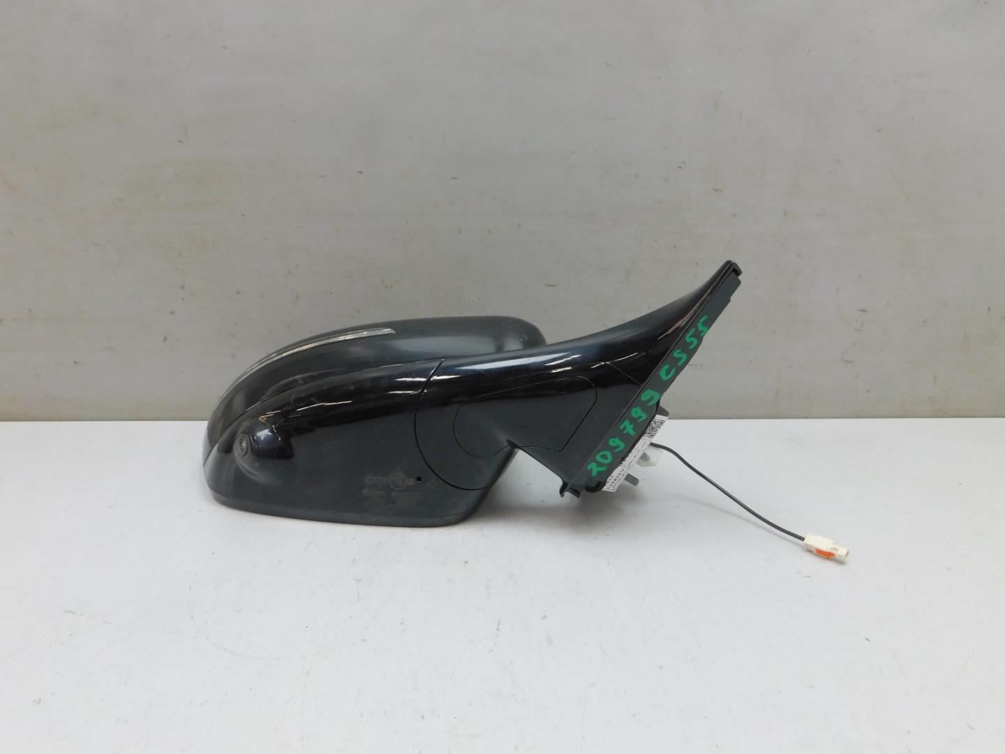 Зеркало правое электрическое