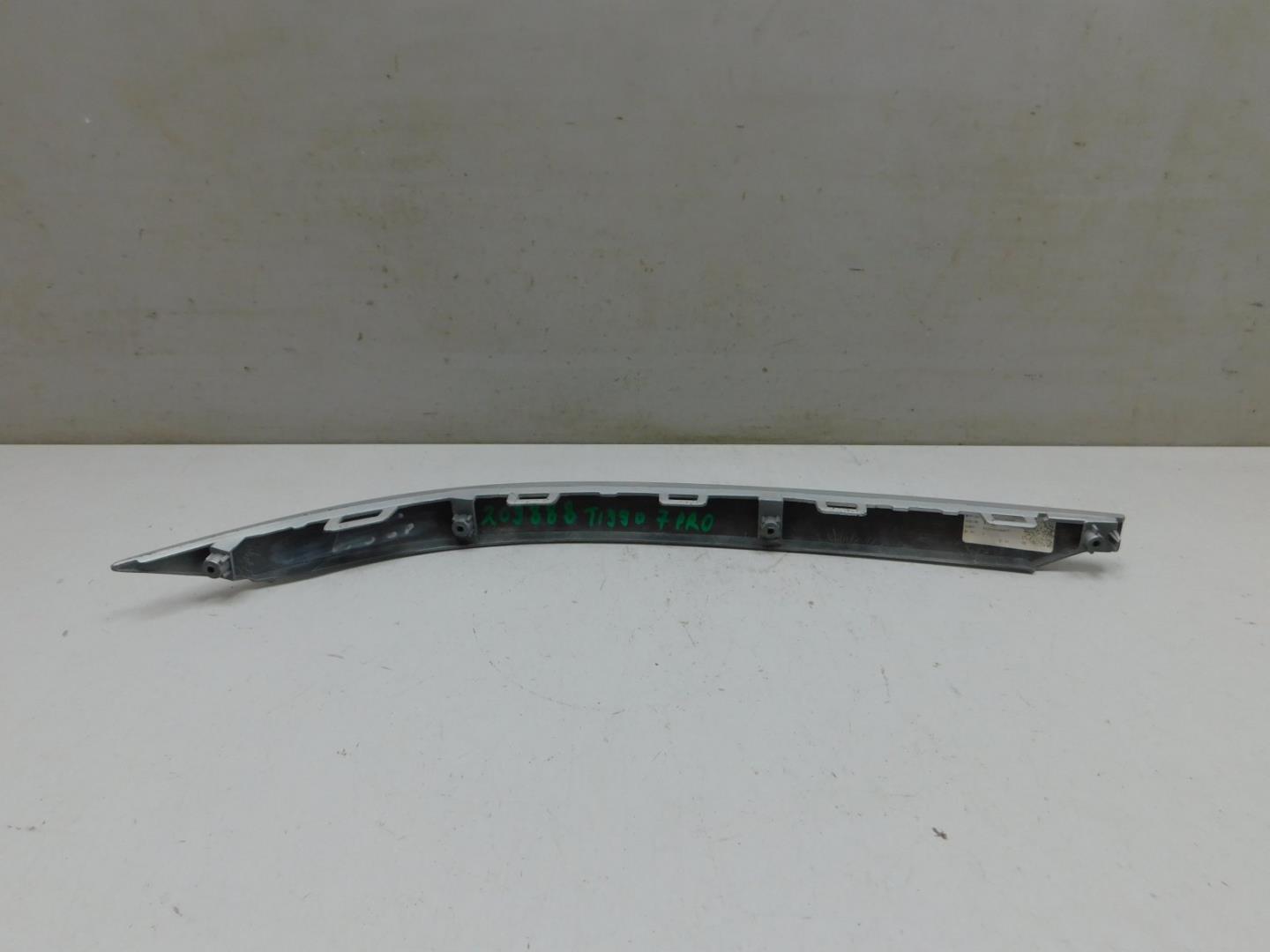 Накладка заднего бампера левая